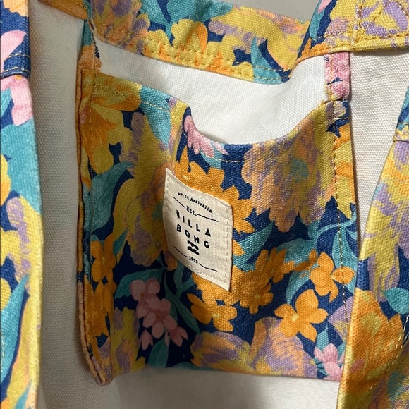 Billabong Last Summer Vacation Beach Bag - Picture 9 of 11